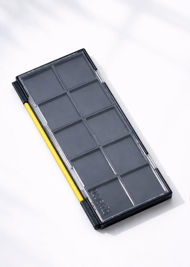 Empty Pans (square)