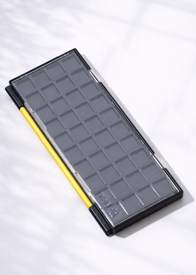 Empty Pans (small square)